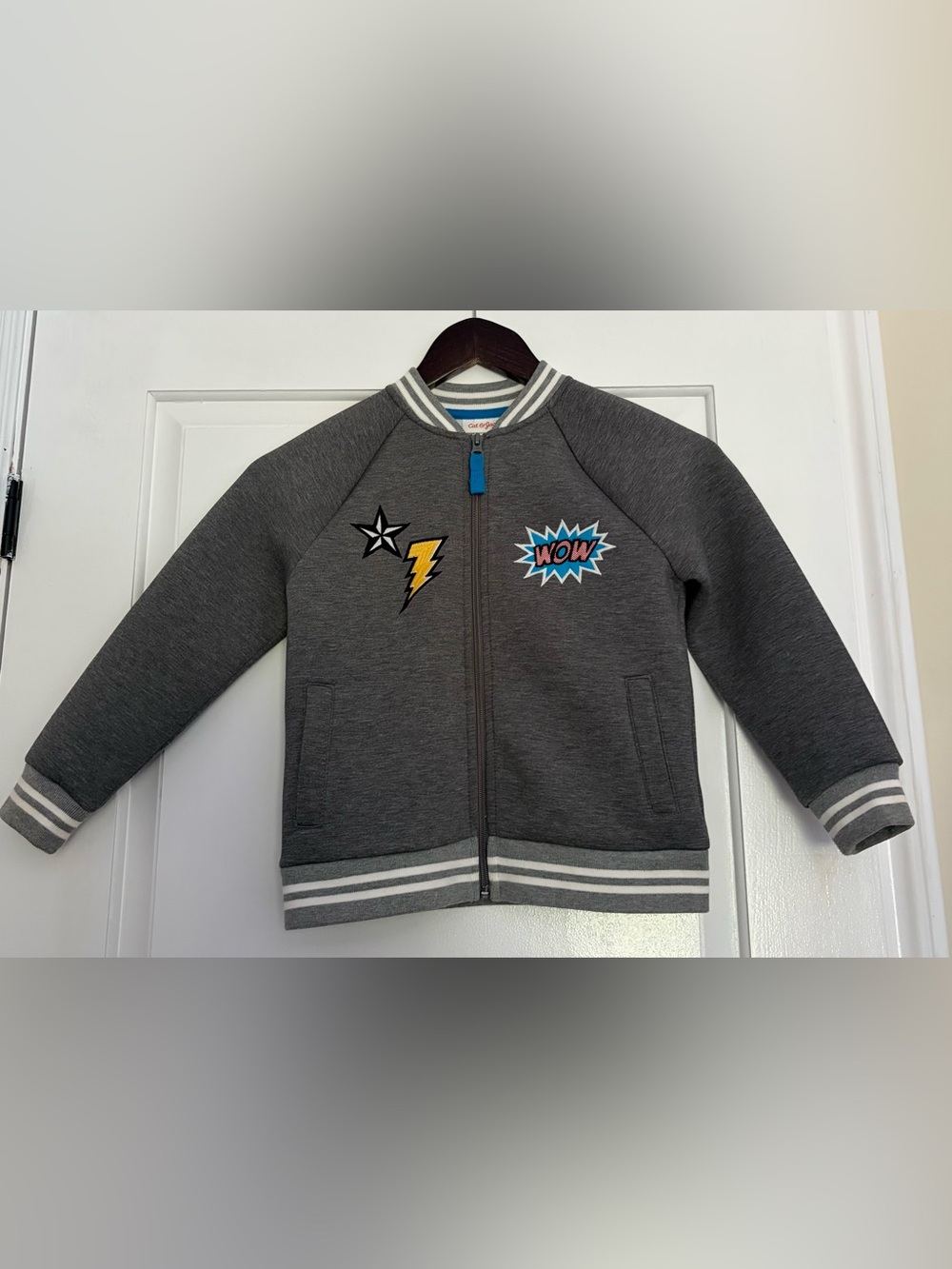 CAT & JACK Gray Hoodie Jacket with Patch Accents (4/5)